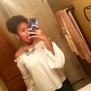 Meet your Posher, Belle